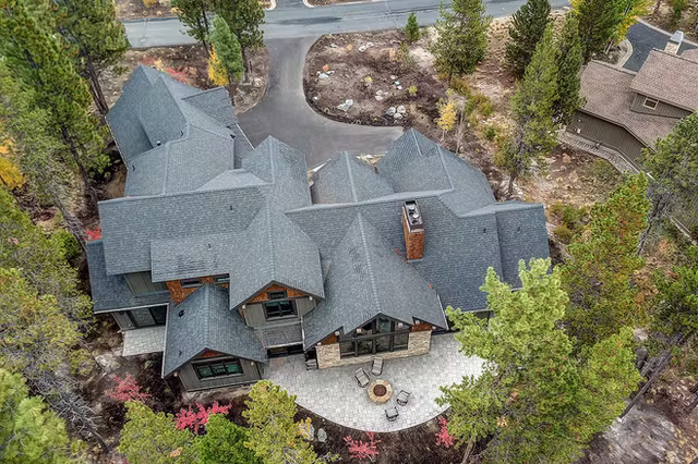 The Sierra mountain modern custom home exterior view 10