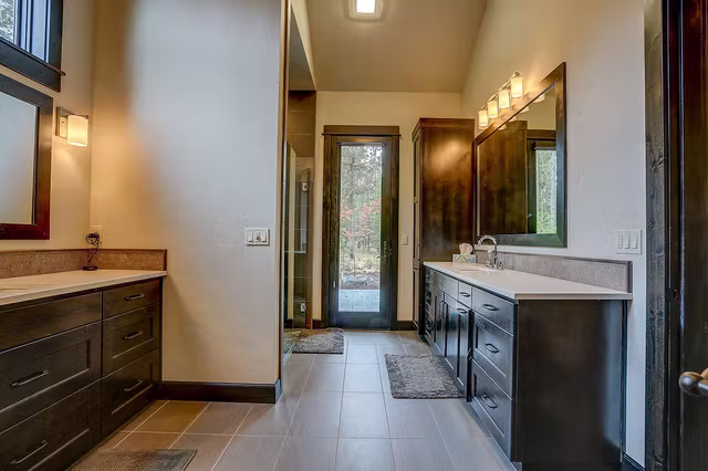 The Sierra mountain modern custom home interior view 18